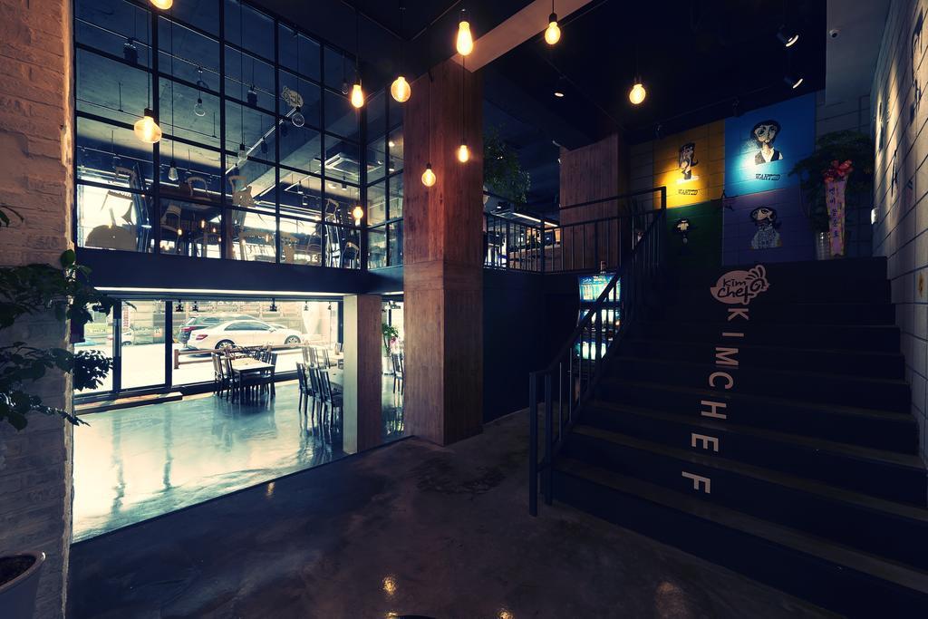 Benikea Premier Hotel Siheung Bagian luar foto
