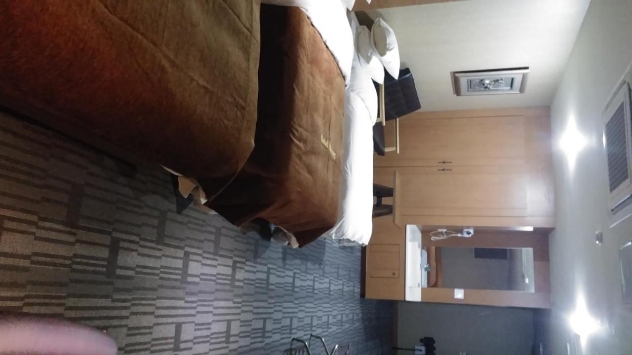 Benikea Premier Hotel Siheung Bagian luar foto